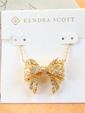 Kendra Scott Krista Bow Necklace 🎀 Gold White Mix
